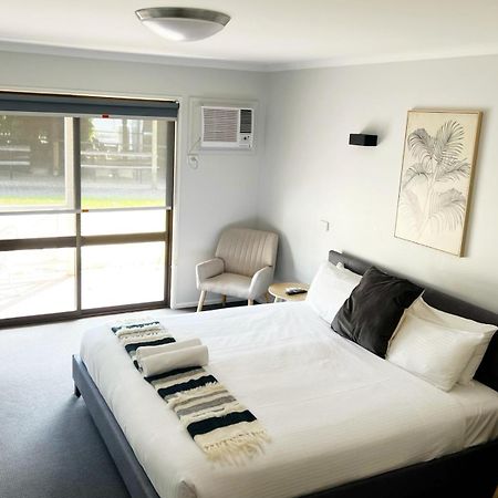 Lake Hume Resort エクステリア 写真