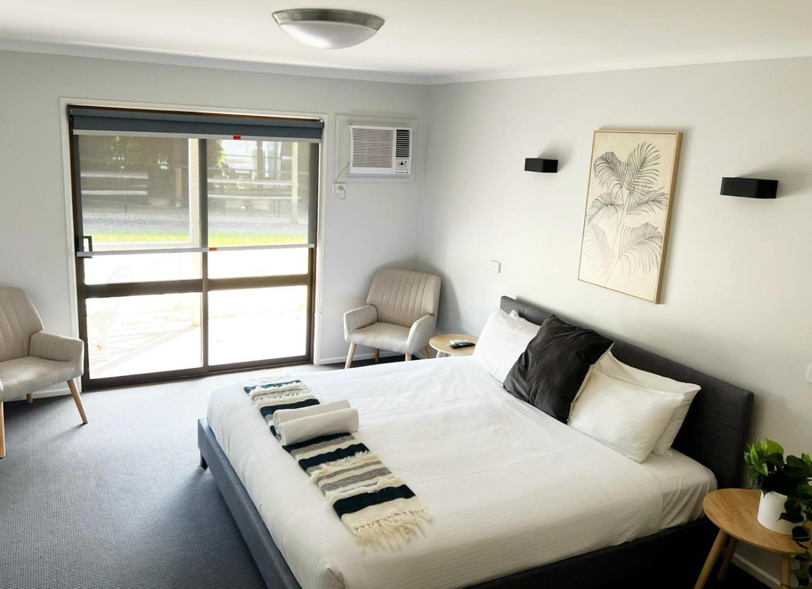 Lake Hume Resort エクステリア 写真