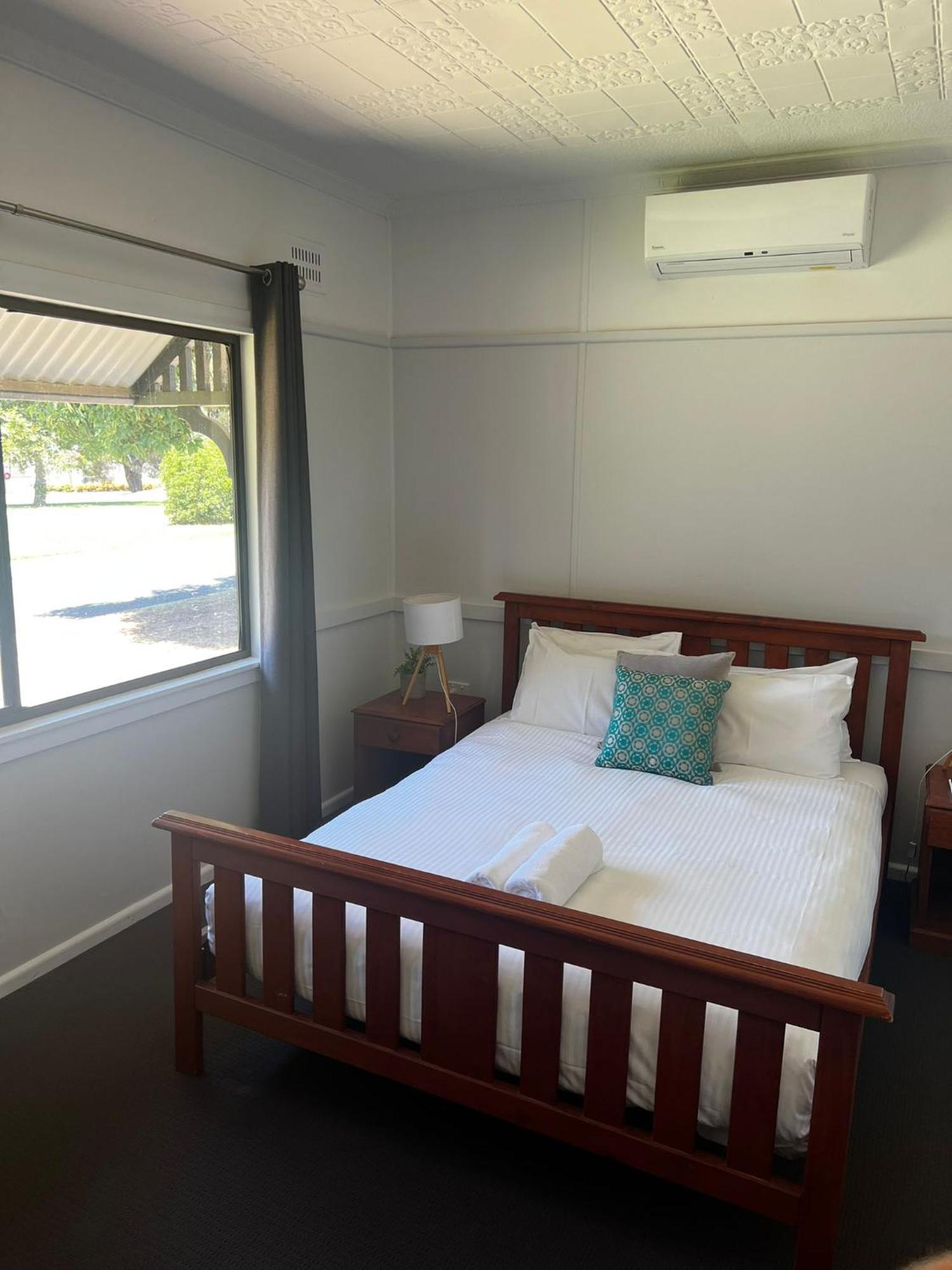 Lake Hume Resort エクステリア 写真